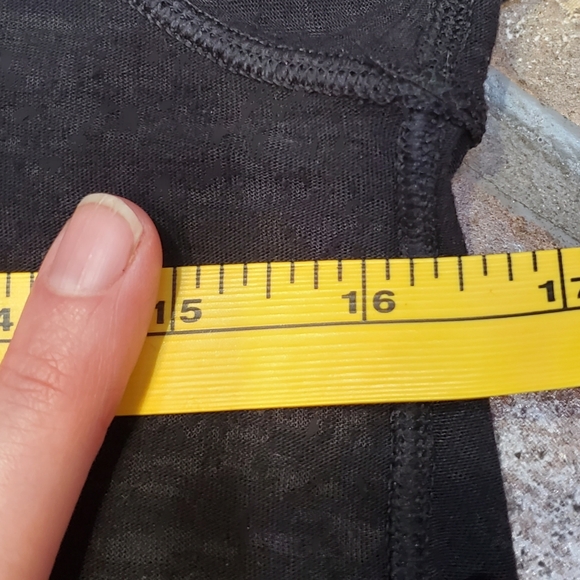 Lulu🍋Low Key Long Sleeve - Picture 5 of 5